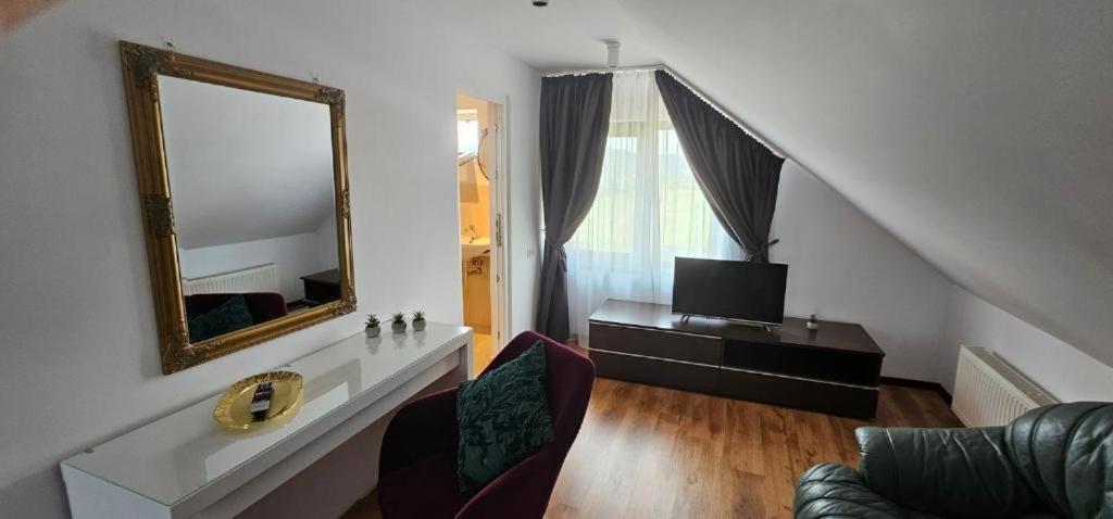 Pensiunea Relax Curtea de Argeş Exterior foto